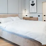 아파트 Chanttal Luxury - Amzei 부쿠레슈티