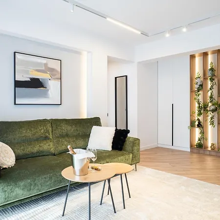 Chanttal Luxury - Amzei Апартаменты *