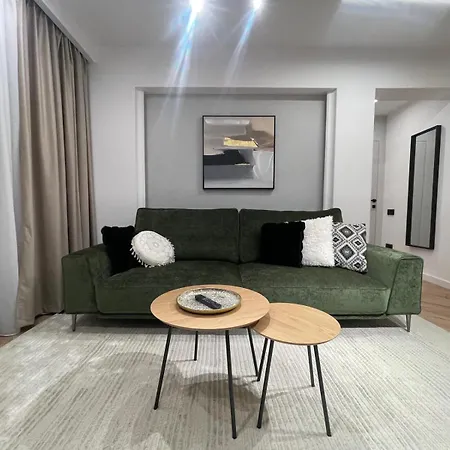 Chanttal Luxury - Amzei Apartment *