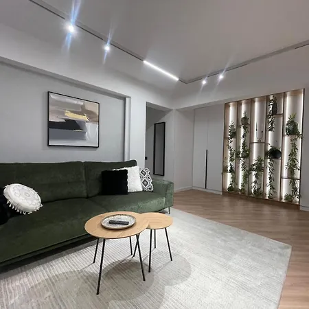Chanttal Luxury - Amzei דירה
