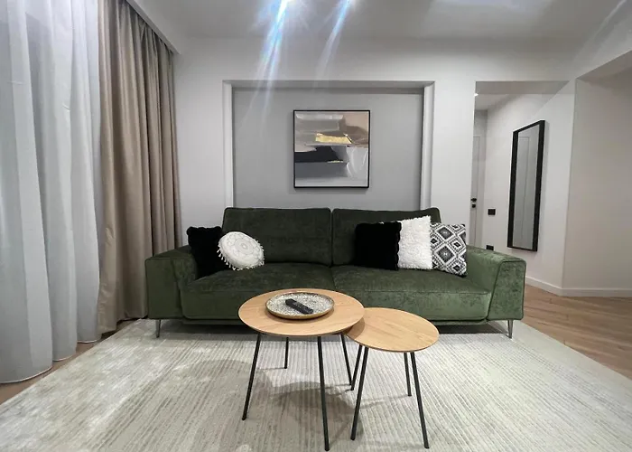 Chanttal Luxury - Amzei 아파트 *