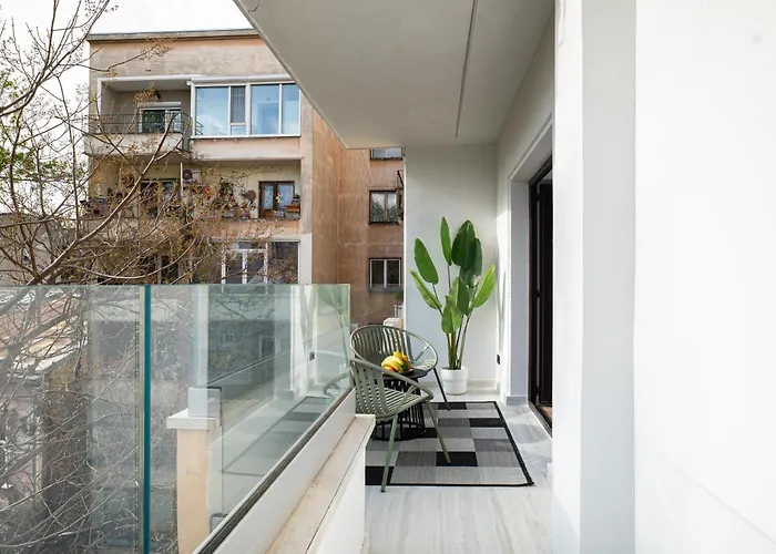 Chanttal Luxury - Amzei Апартаменты Бухарест